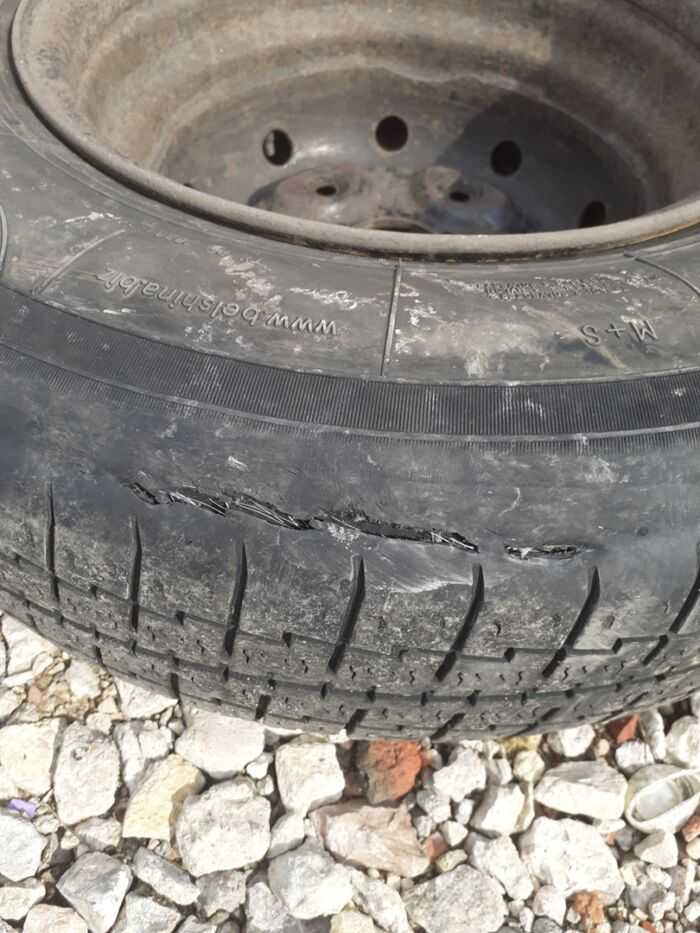 Порвалось колесо при поездки