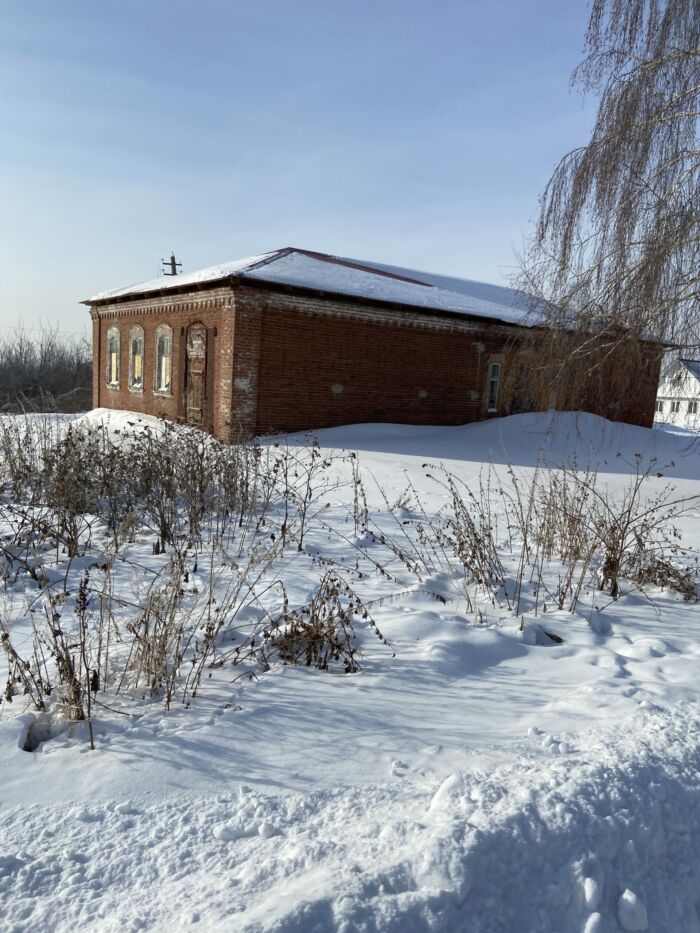 Заброшенное здание, будущая воскресная школа ??